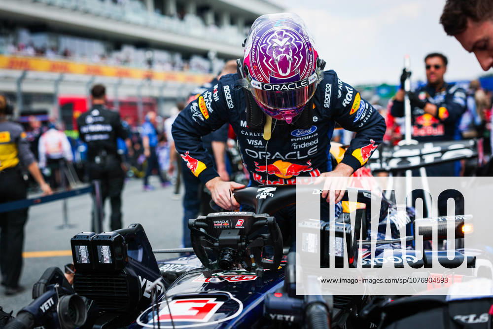 F1 - MIAMI GRAND PRIX 2026 VERSTAPPEN Max (nld), Red Bull Racing Ford RB22, portrait during the Formula 1 Miami Grand Prix 2026, 4th round of the 2026 Formula One World Championship, WM, Weltmeisterschaft from May 1 to 3, 2026 on the Miami International Autodrome, in Miami Gardens, USA - Miami GardensUnited States