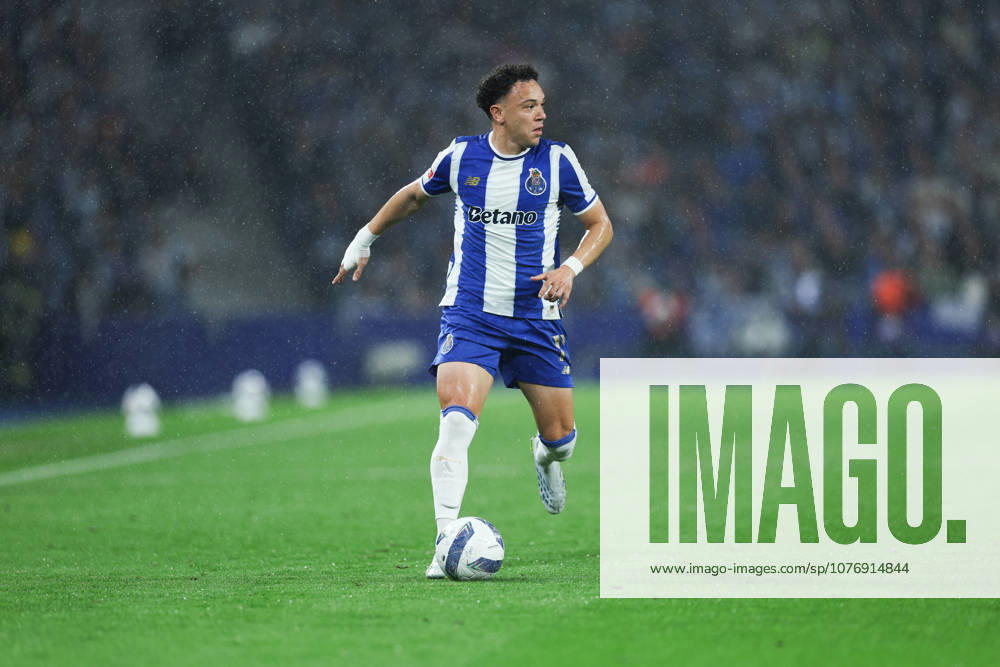 Porto, PORTUGAL - May 02: Pepe of Fc Porto in action during of the Liga Portugal Betclic match between Fc Porto x Alverca at Estadio Dragao on May 02, 2026 in Porto, Portugal. Porto Portugal - ZUMAe141 20260502_zsp_e141_045