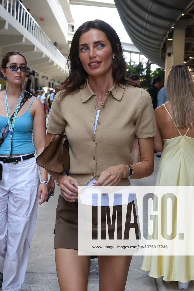 Life companion Rebecca Donaldson of Carlos Sainz jr Atlassian Williams Racing 55 , Miami Grand Prix, Motorsport, Men, Formula 1, Qualifying, 02 05 2026 Miami Florida USA