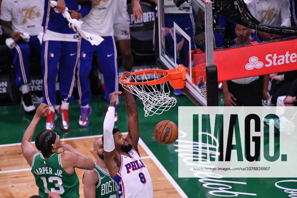 Boston Celtics v Philadelphia 76ers - NBA, Basketball Herren, USA Playoffs BOSTON, UNITED STATES - MAY 02: Paul George (8) of the Philadelphia 76ers takes a shot on net during the Game Seven of the First Round of the NBA Eastern Conference Playoffs at TD Garden in Boston, Massachusetts, on May 02, 2026. Joseph Prezioso Anadolu Massachusetts United States. Editorial use only. Please get in touch for any other usage.