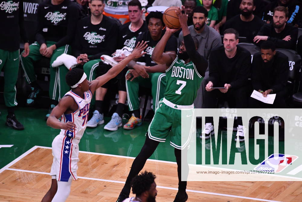Boston Celtics v Philadelphia 76ers - NBA, Basketball Herren, USA Playoffs BOSTON, UNITED STATES - MAY 02: Boston Celtics’ Jaylen Brown (7) takes a shot on net during a match between the Boston Celtics face the Philadelphia 76ers in Game Seven of their first-round playoff series at TD Garden in Boston, Massachusetts, on May 02, 2026. Joseph Prezioso Anadolu Massachusetts United States. Editorial use only. Please get in touch for any other usage.