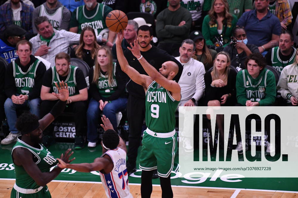 Boston Celtics v Philadelphia 76ers - NBA, Basketball Herren, USA Playoffs BOSTON, UNITED STATES - MAY 02: Boston Celtics’ Derrick White (9) takes a shot on net during a match between the Boston Celtics face the Philadelphia 76ers in Game Seven of their first-round playoff series at TD Garden in Boston, Massachusetts, on May 02, 2026. Joseph Prezioso Anadolu Massachusetts United States. Editorial use only. Please get in touch for any other usage.
