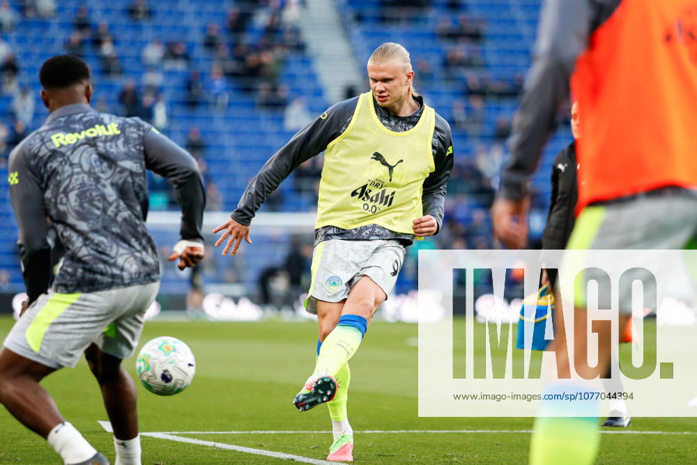 Everton v Manchester City Premier League Erling Haaland of Manchester City warms up before the Premier League match at the Hill Dickinson Stadium, Liverpool 04 05 2026 UK Newspapers OUT