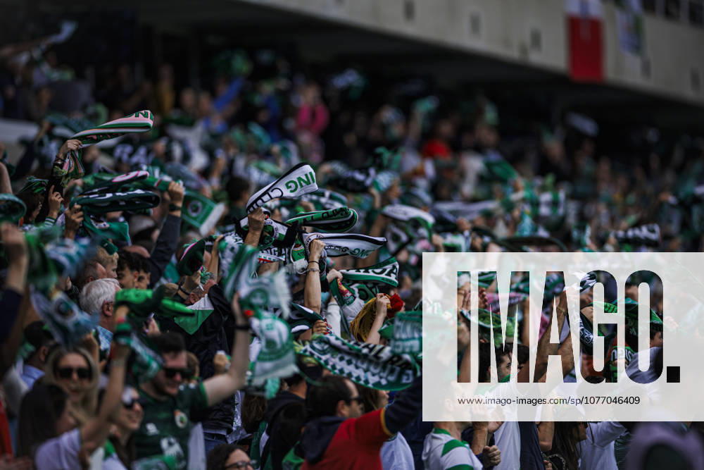 Real Racing Club de Santander vs SD Huesca - LaLiga Hypermotion - 03 05 2026 Fans of Real Racing Club de Santander during the LaLiga Hypermotion match between Real Racing Club de Santander and SD Huesca at Estadio El Sardinero on May 03, 2026 in Santander, Spain. Santander Spain
