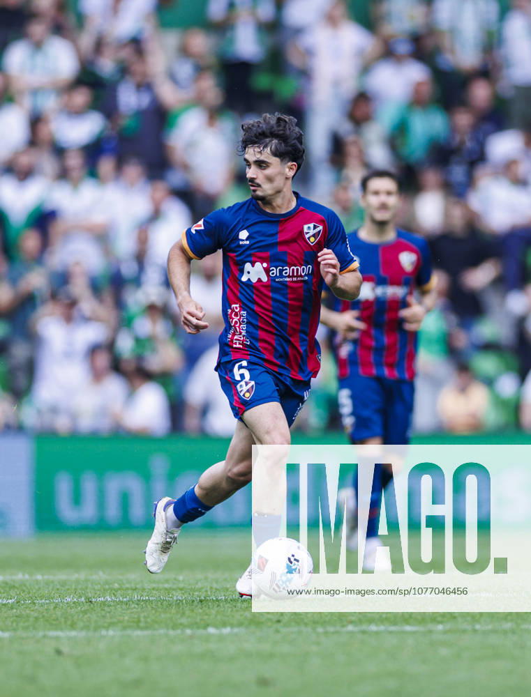 Real Racing Club de Santander vs SD Huesca - LaLiga Hypermotion - 03 05 2026 Javi Mier of SD Huesca controls the ball during the LaLiga Hypermotion match between Real Racing Club de Santander and SD Huesca at Estadio El Sardinero on May 03, 2026 in Santander, Spain. Santander Spain