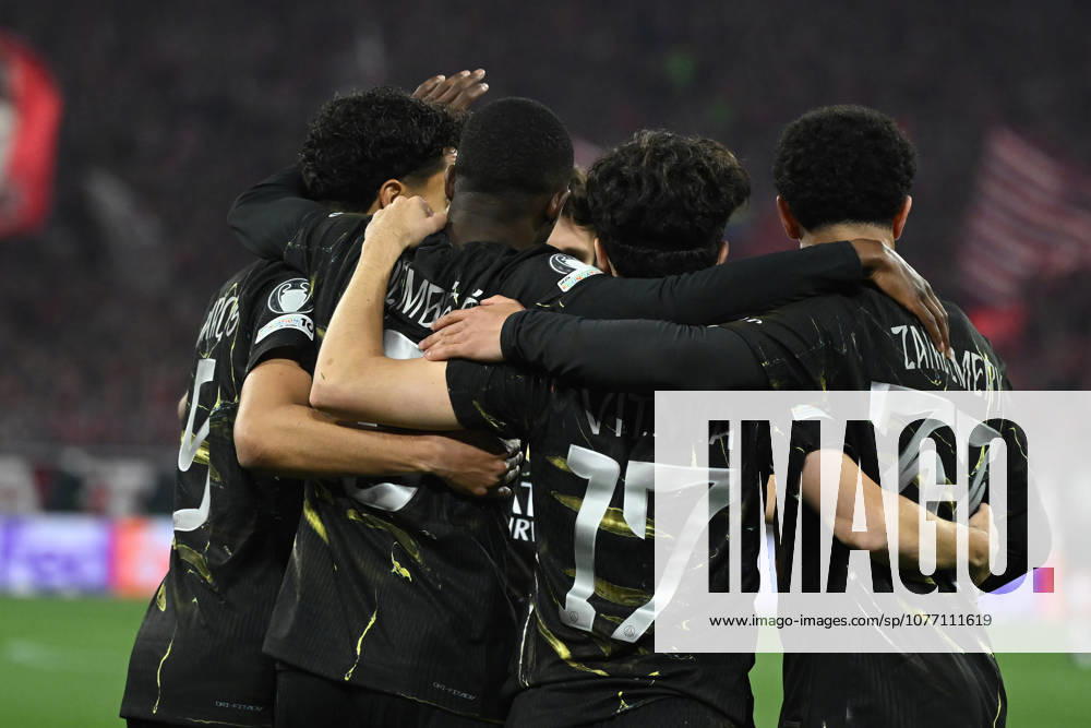Football UEFA Champions League 1 2 Final, FC Bayern Muenchen Paris St Germain v l Torjubel nach dem Tor zum celebrating the goal celebrate 0 1 durch Ousmane Dembele Paris St Germain Muenchen
