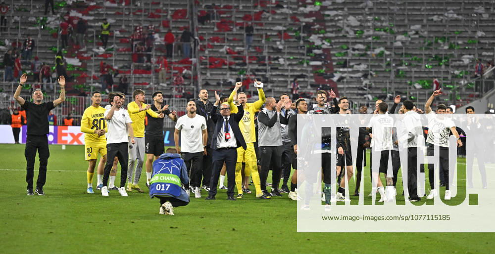 Football UEFA Championsleague 2025 2026 semi-final second leg, FC Bayern Munich Paris St Germain, at the Allianz Arena Munich, The Paris players celebrate with their coach Luis Enrique FC Paris Saint Germain and Nasser Ghanim Al Khelaifi re, Paris DFL and DFB regulations prohibit any use of photographs as image sequences and or quasi video