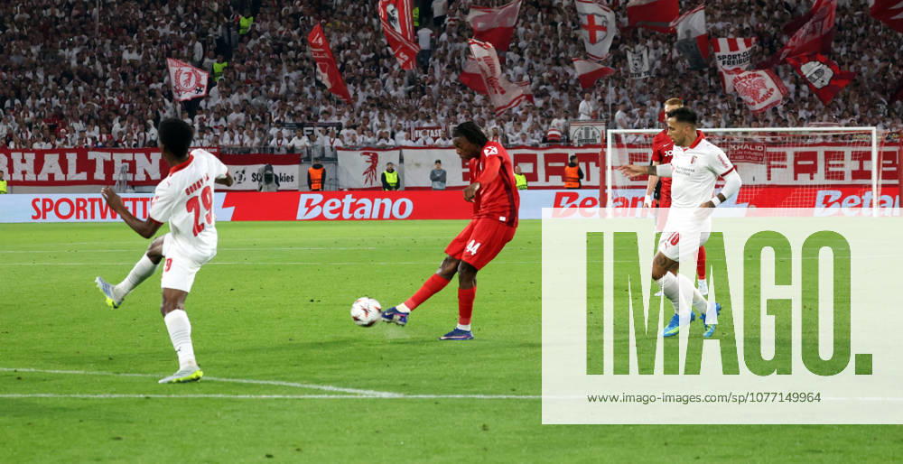07 05 26 SC Freiburg SC Braga Germany, Freiburg, 07 05 2026, Football, Europa League, Season 2025 2026, Semi-final, SC Freiburg SC Braga Johan Manzambi SC Freiburg Goal 2 0 Manzambi