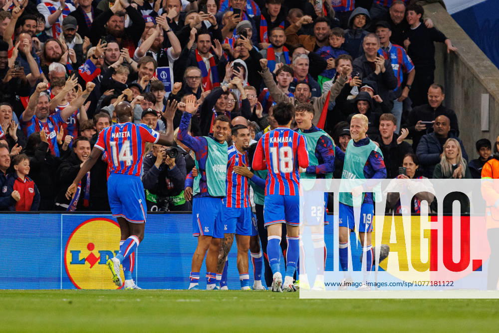 Players of Crystal Palace seen celebrating after goal during UEFA Conference League 25 26 Semi Final 2nd leg match between teams of Crystal Palace and Shakhtar Donetsk (Ernest Kolodziej Ball Raw Images) London Selhurst Park England