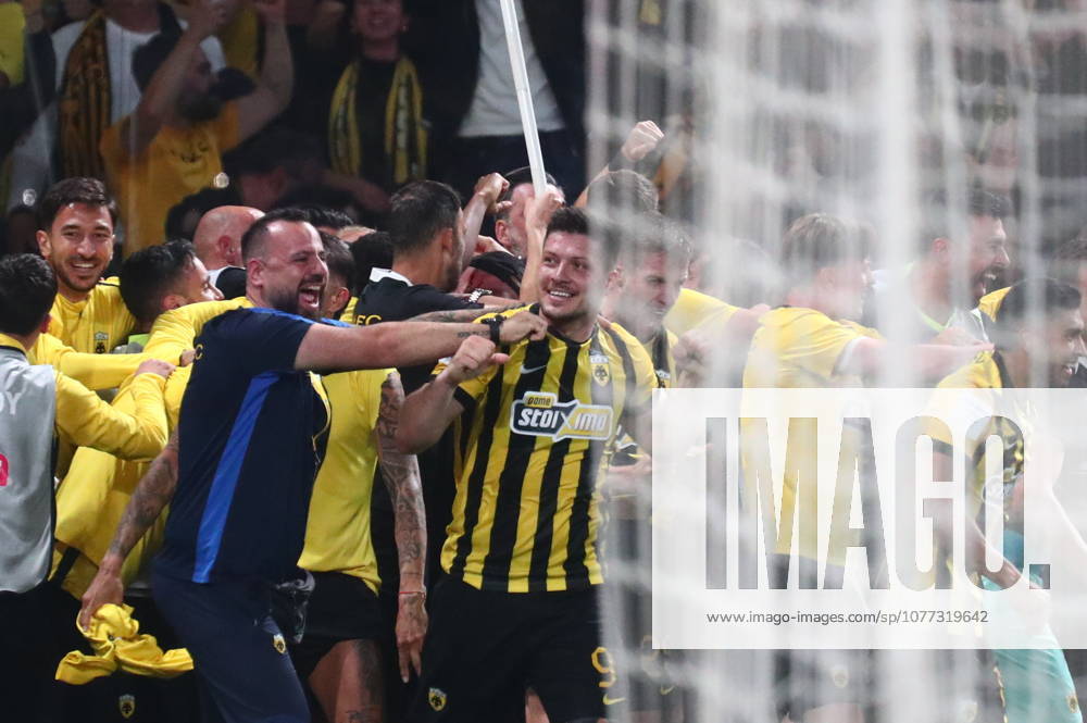SuperLeague Greece Playoffs AEK FC vs Panathinaikos - Players of AEK FC celebrate the winning of the Championship right after the SuperLeague Play-Offs soccer match between AEK FC vs Panathinaikos that they won by 1-0 in Athens, Greece, 10 May 2026. IMAGO ONE INCH PRODUCTIONS PIRAEUS Greece