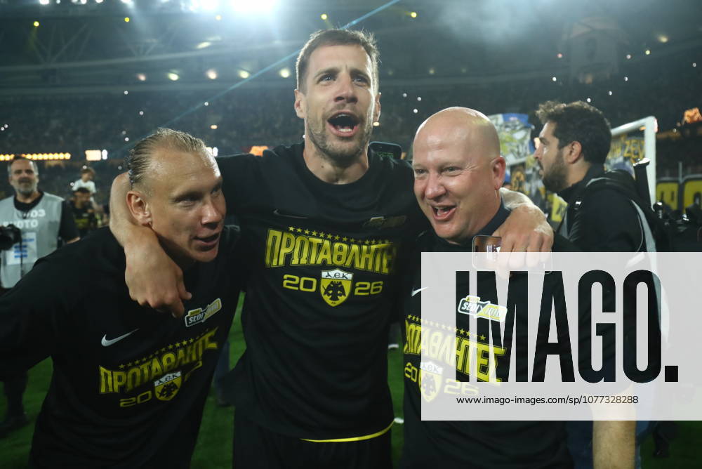 SuperLeague Greece Playoffs AEK FC vs Panathinaikos - Players of AEK FC celebrate the winning of the Championship right after the SuperLeague Play-Offs soccer match between AEK FC vs Panathinaikos that they won by 1-0 in Athens, Greece, 10 May 2026. IMAGO ONE INCH PRODUCTIONS PIRAEUS Greece