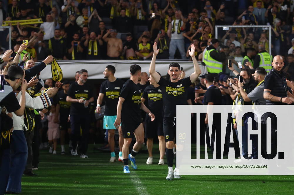 SuperLeague Greece Playoffs AEK FC vs Panathinaikos - Players of AEK FC celebrate the winning of the Championship right after the SuperLeague Play-Offs soccer match between AEK FC vs Panathinaikos that they won by 1-0 in Athens, Greece, 10 May 2026. IMAGO ONE INCH PRODUCTIONS PIRAEUS Greece