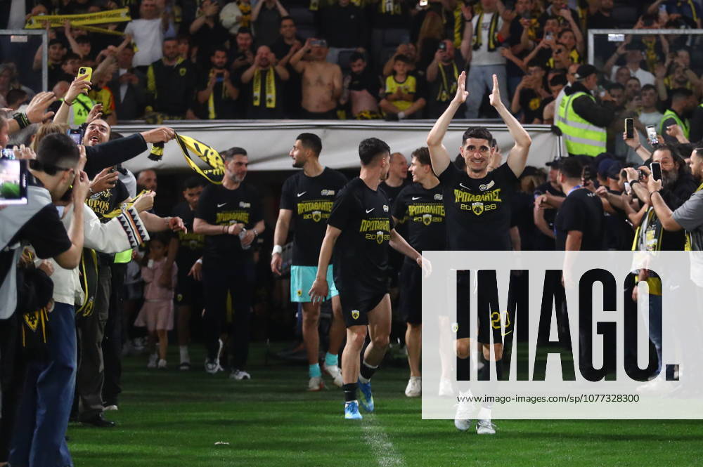 SuperLeague Greece Playoffs AEK FC vs Panathinaikos - Players of AEK FC celebrate the winning of the Championship right after the SuperLeague Play-Offs soccer match between AEK FC vs Panathinaikos that they won by 1-0 in Athens, Greece, 10 May 2026. IMAGO ONE INCH PRODUCTIONS PIRAEUS Greece