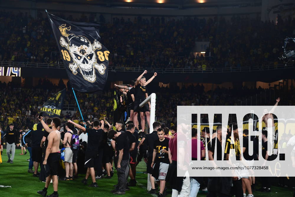 SuperLeague Greece Playoffs AEK FC vs Panathinaikos - Players of AEK FC celebrate the winning of the Championship right after the SuperLeague Play-Offs soccer match between AEK FC vs Panathinaikos that they won by 1-0 in Athens, Greece, 10 May 2026. IMAGO ONE INCH PRODUCTIONS PIRAEUS Greece