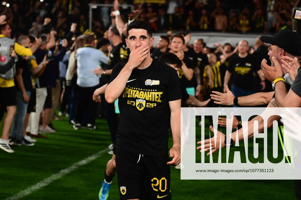 SuperLeague Greece Playoffs AEK FC vs Panathinaikos - Players of AEK FC celebrate the winning of the Championship right after the SuperLeague Play-Offs soccer match between AEK FC vs Panathinaikos that they won by 1-0 in Athens, Greece, 10 May 2026. IMAGO ONE INCH PRODUCTIONS PIRAEUS Greece