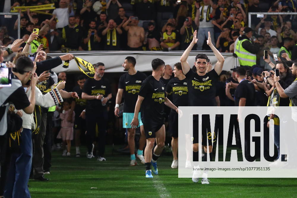 SuperLeague Greece Playoffs AEK FC vs Panathinaikos - Players of AEK FC celebrate the winning of the Championship right after the SuperLeague Play-Offs soccer match between AEK FC vs Panathinaikos that they won by 1-0 in Athens, Greece, 10 May 2026. IMAGO ONE INCH PRODUCTIONS PIRAEUS Greece