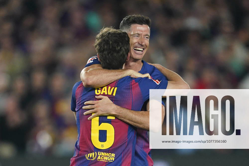 ESP: FC Barcelona, Barca - Real Madrid. La Liga EA Sports. Date 35 Robert Lewandowski and Pablo Martin Gavira Gavi of FC Barcelona during the La Liga EA Sports match between FC Barcelona and Real Madrid played at Spotify Camp Nou Stadium on 10 May 2026 in Barcelona, Spain. kpng