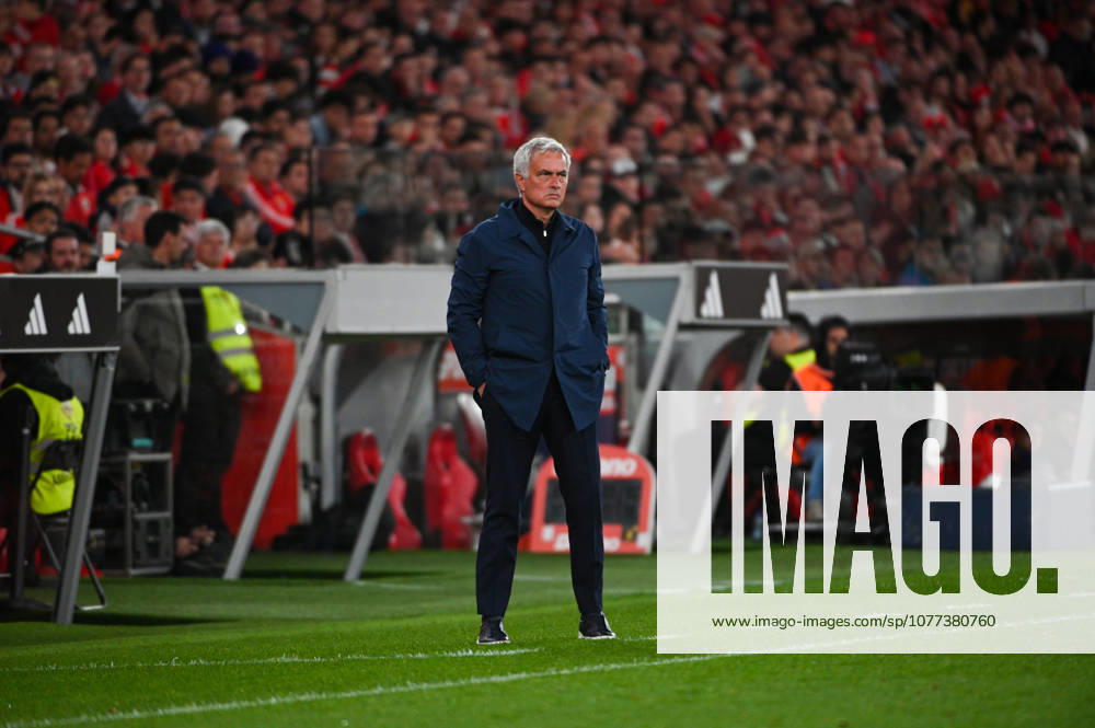 JOSE MOURINHO coach of SL Benfica during the Portuguese Primeira Liga match at the Estadio da Luz in Lisbon, Portugal, on May 11, 2026. Lisbon Portugal - ZUMAr238 20260511_zip_r238_030