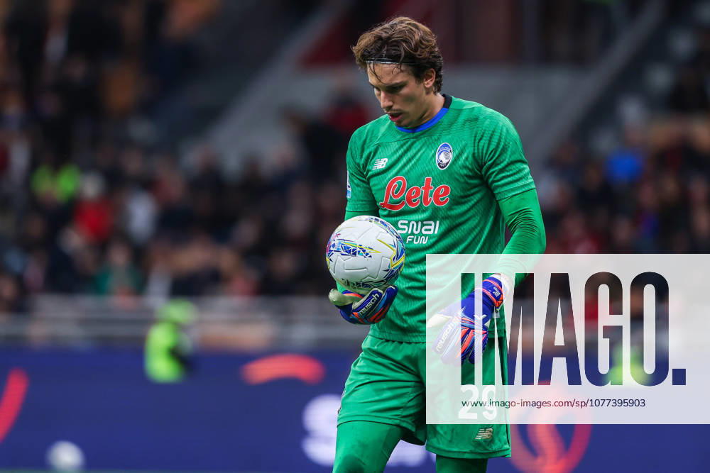 AC Milan vs Atalanta BC, Serie A football, Milano, Italy Marco Carnesecchi of Atalanta BC looks on during Serie A 2025 26 football match between AC Milan and Atalanta BC at San Siro Stadium in Milan, Italy Italy, Milan, Milan, San Siro Stadium