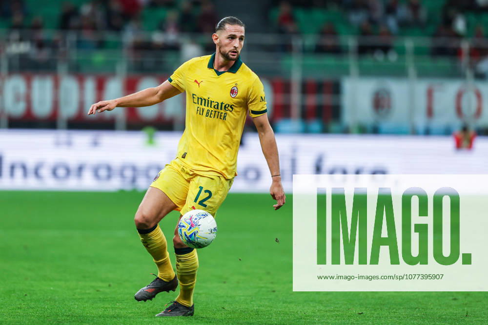 AC Milan vs Atalanta BC, Serie A football, Milano, Italy Adrien Rabiot of AC Milan seen in action during Serie A 2025 26 football match between AC Milan and Atalanta BC at San Siro Stadium in Milan, Italy Italy, Milan, Milan, San Siro Stadium