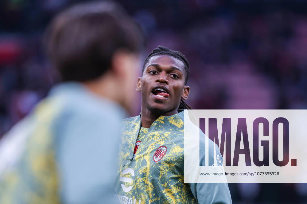 AC Milan vs Atalanta BC, Serie A football, Milano, Italy Rafael Leao of AC Milan looks on during Serie A 2025 26 football match between AC Milan and Atalanta BC at San Siro Stadium in Milan, Italy Italy, Milan, Milan, San Siro Stadium