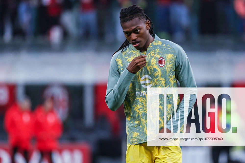AC Milan vs Atalanta BC, Serie A football, Milano, Italy Rafael Leao of AC Milan looks on during Serie A 2025 26 football match between AC Milan and Atalanta BC at San Siro Stadium in Milan, Italy Italy, Milan, Milan, San Siro Stadium