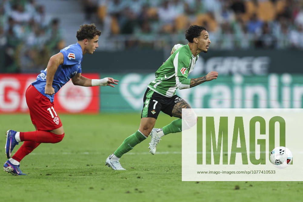 ESP: Real Betis - Elche CF. La Liga EA Sports. Date 36 Antony Dos Santos of Real Betis and German Valera of Elche CF during the La Liga EA Sports match between Real Betis and Elche CF played at La Cartuja Stadium on May 12, 2026 in Sevilla, Spain. kpng