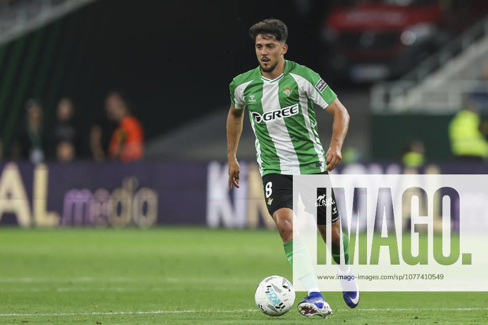 ESP: Real Betis - Elche CF. La Liga EA Sports. Date 36 Pablo Fornals of Real Betis during the La Liga EA Sports match between Real Betis and Elche CF played at La Cartuja Stadium on May 12, 2026 in Sevilla, Spain. kpng