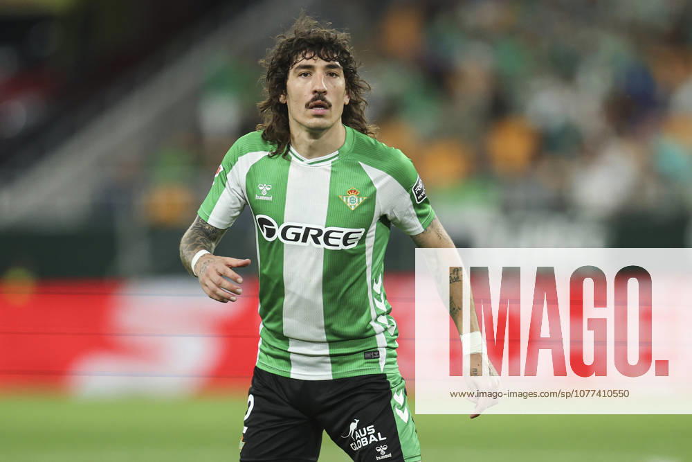 ESP: Real Betis - Elche CF. La Liga EA Sports. Date 36 Hector Bellerin of Real Betis during the La Liga EA Sports match between Real Betis and Elche CF played at La Cartuja Stadium on May 12, 2026 in Sevilla, Spain. kpng