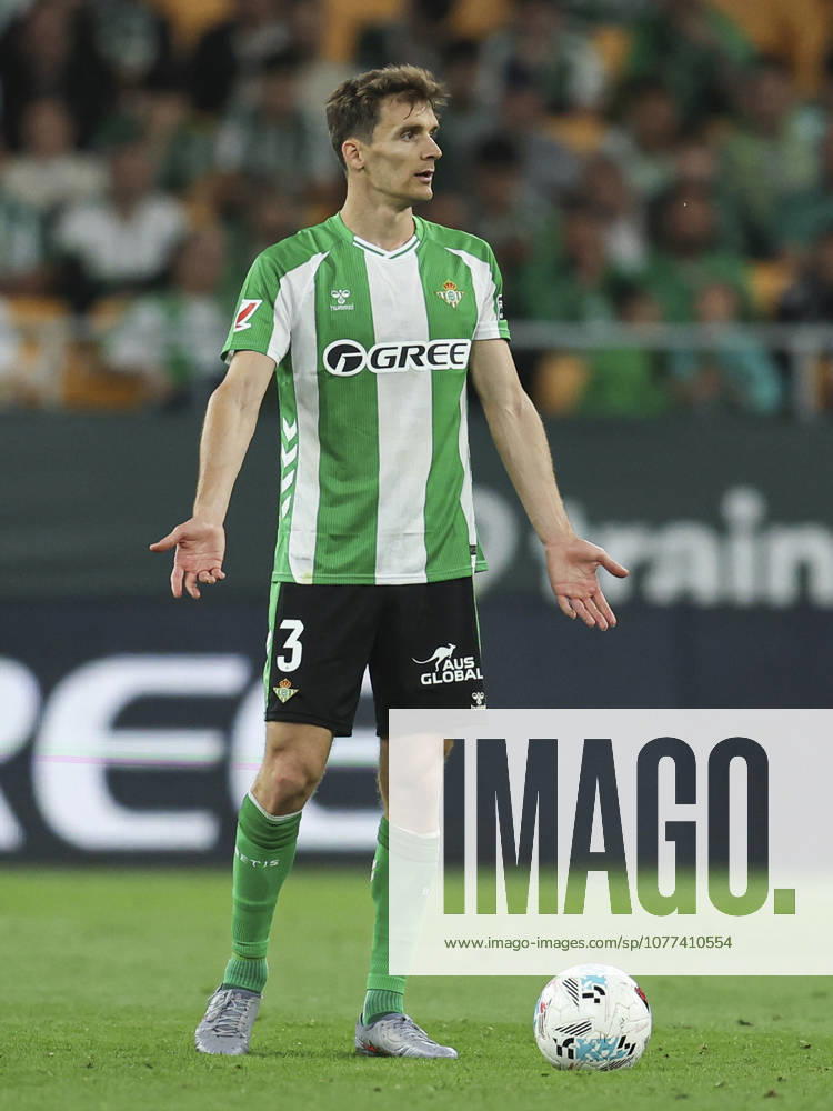 ESP: Real Betis - Elche CF. La Liga EA Sports. Date 36 Diego Llorente of Real Betis during the La Liga EA Sports match between Real Betis and Elche CF played at La Cartuja Stadium on May 12, 2026 in Sevilla, Spain. kpng
