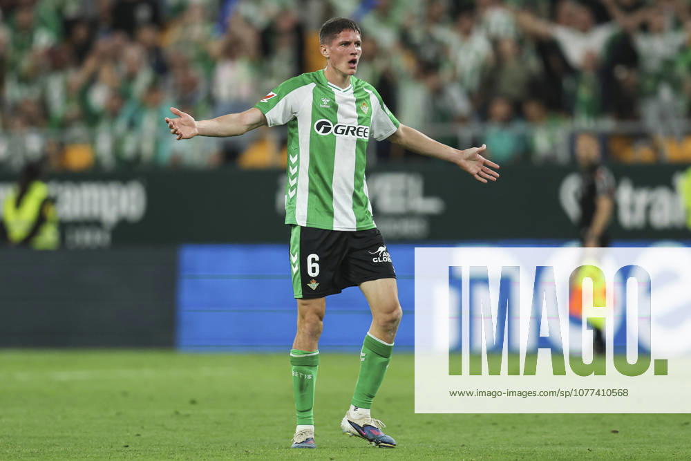ESP: Real Betis - Elche CF. La Liga EA Sports. Date 36 Sergi Altimira of Real Betis during the La Liga EA Sports match between Real Betis and Elche CF played at La Cartuja Stadium on May 12, 2026 in Sevilla, Spain. kpng