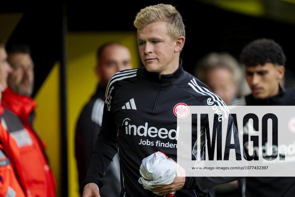 Einzelbild, Single image Jonathan Burkardt Eintracht Frankfurt, 9 Borussia Dortmund Eintracht Frankfurt, 33 Spieltag, 1 Bundesliga in Dortmund, Signal Iduna Park DFL regulations prohibit any use of photographs as image sequences and or quasi video
