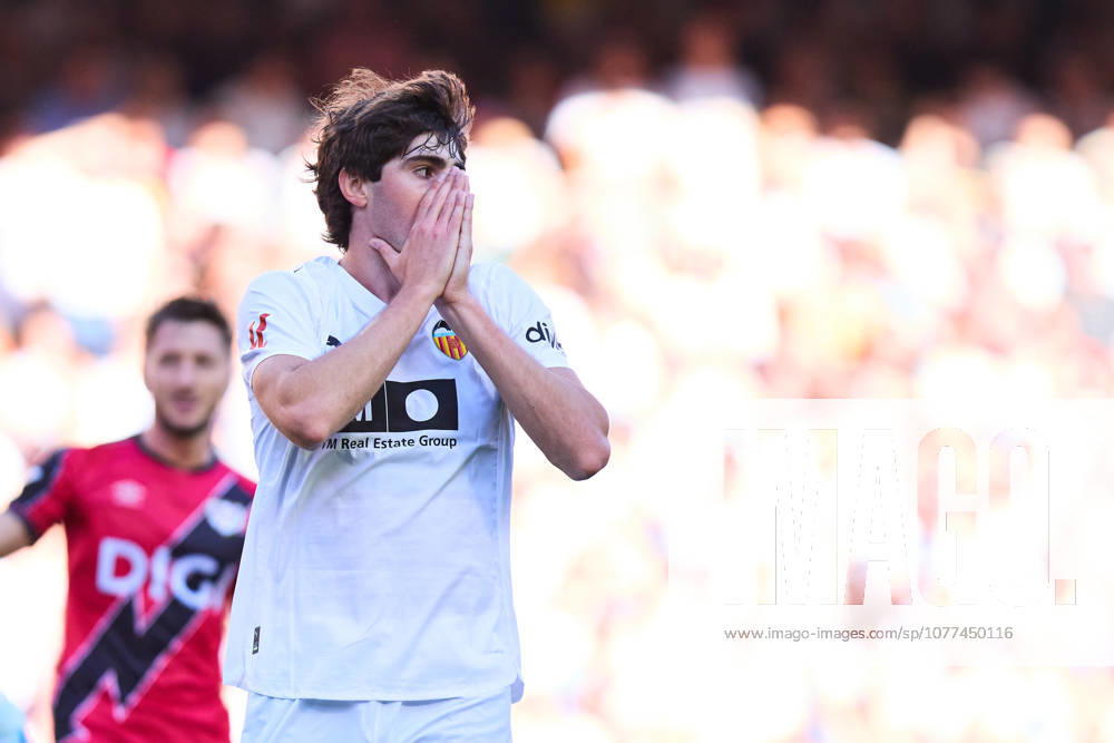 Valencia CF v Rayo Vallecano - LaLiga EA Sports VALENCIA, SPAIN - MAY 14: Javi Guerra of Valencia CF reacts during to the LaLiga EA Sports match between Valencia CF and Rayo Vallecano at Estadio Mestalla on May 14, 2026 in Valencia, Spain. (Photo by Jose Torres Photo Players Images Magara Press) Valencia Estadio Mestalla Spain