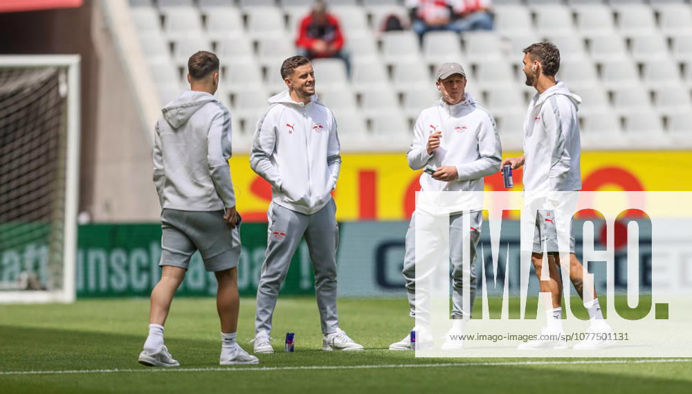 GER, Freiburg, SC Freiburg vs RB Leipzig, Bundesliga, Football, DFB, Season 2025 2026, Europa Park Stadion, 34 Matchday in picture pitch inspection RB Leipzig DFB DFL REGULATIONS PROHIBIT ANY USE OF PHOTOGRAPHS AS IMAGE SEQUENCES AND OR QUASI VIDEO