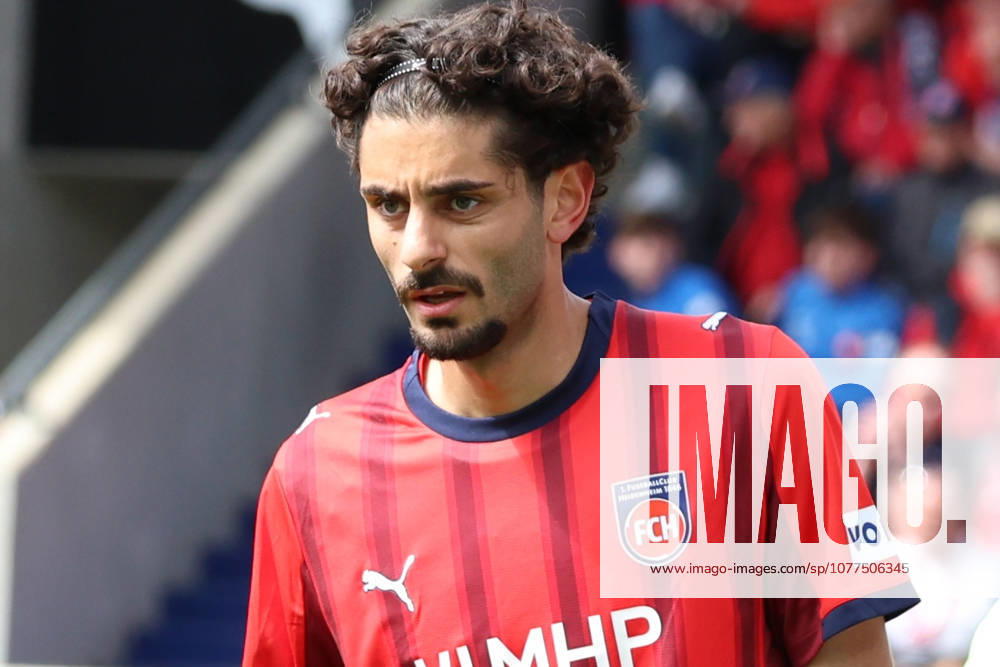 Soccer 1 Bundesliga, 1 FC Heidenheim FSV Mainz 05 v l Eren Dinkci 1 FC Heidenheim 1846 Heidenheim