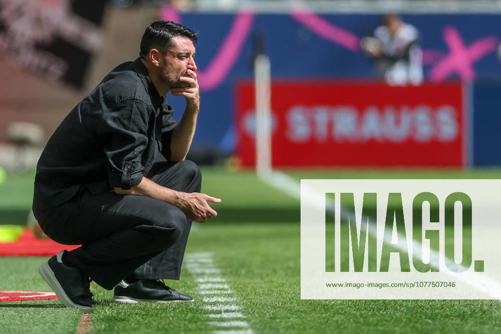 Soccer 1 Bundesliga Eintracht Frankfurt VfB Stuttgart on 16 05 2026 at Deutsche Bank Park in Frankfurt Coach Albert Riera Frankfurt dissatisfied, disappointed, disappointed, dejected MH