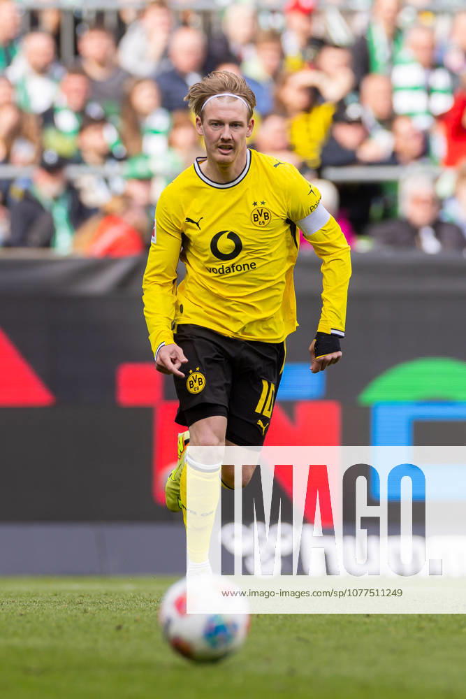 Matchday 34 in Bundesliga 1, SV Werder Bremen Borussia Dortmund Julian Brandt Borussia Dortmund Bremen Weserstadion Bremen Germany xRHR PHOTO ENx