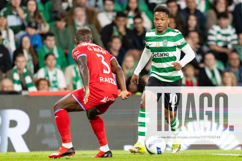 Geny Catamo and Ghislain Konan seen during Liga Portugal game between teams of Sporting CP and Gil Vicente FC at Estadio Jose Alvalade (Maciej Rogowski Ball Raw Images) Lisbon Estadio Jose Alvalade Portugal