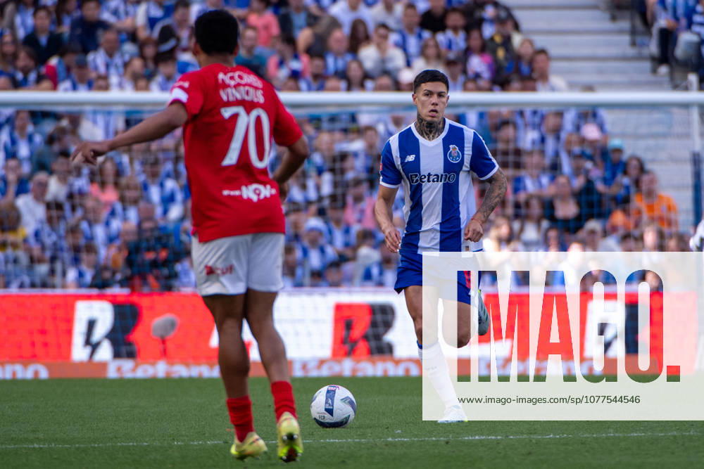 PORTO, PORTUGAL - MAY 16: NEHUEN PEREZ from FC Porto is seen on action during the Liga Portugal Betclic 2025 26 League match between FC Porto and Santa Clara, at Estadio do Dragao on May 16, 2026 in Porto, Portugal Porto Portugal - ZUMAl192 20260516_zsp_l192_033