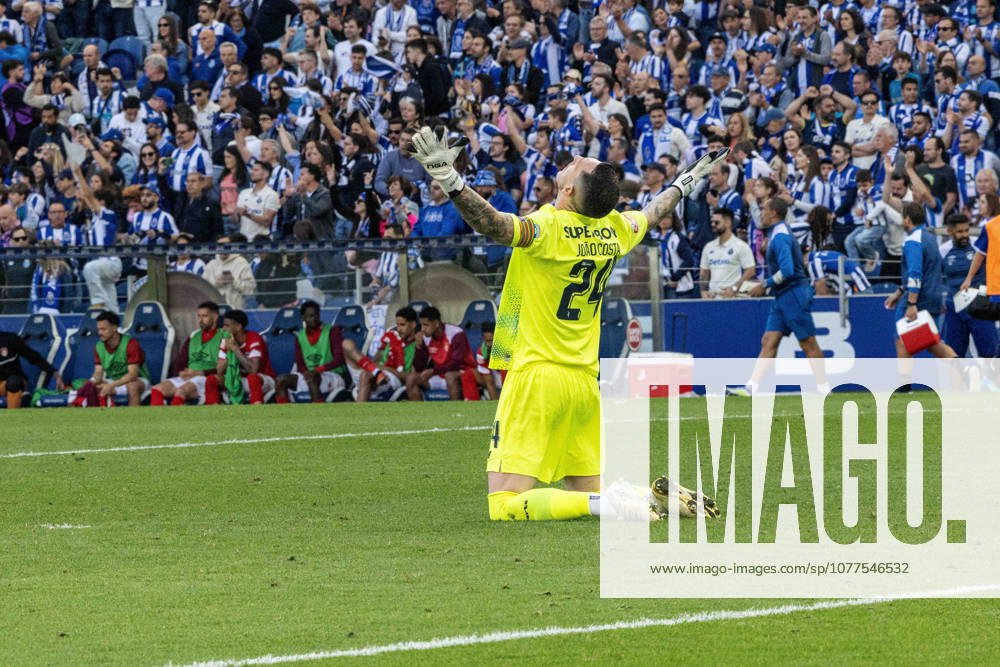 JOAO COSTA of FC Porto celebrates at the end of the Liga Portugal Betclic 25 26 match between FC Porto and Santa Clara at Estadio do Dragao on May 16 2026, in Porto, Portugal. Porto Portugal - ZUMAa269 20260516_zsp_a269_100
