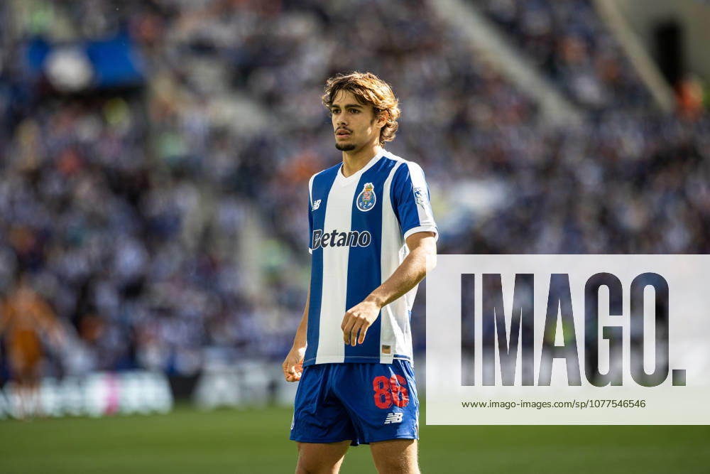 RODRIGO MORA of FC Porto seen in action during the Liga Portugal Betclic 25 26 match between FC Porto and Santa Clara at Estadio do Dragao on May 16 2026, in Porto, Portugal. Porto Portugal - ZUMAa269 20260516_zsp_a269_102