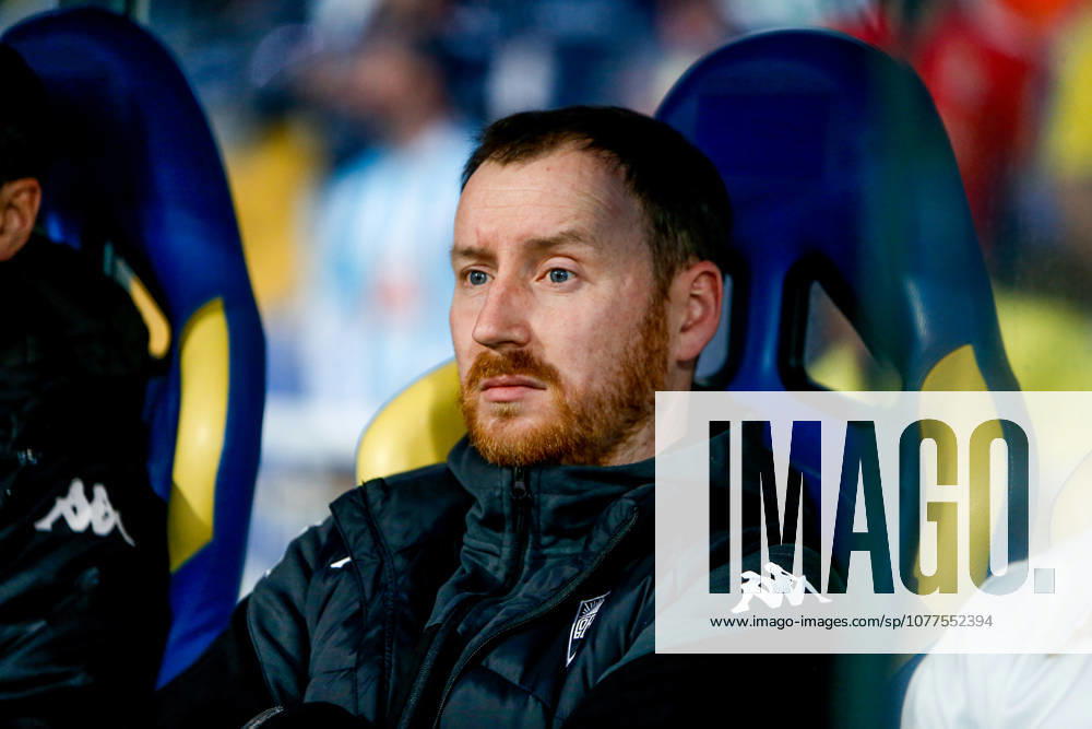 GD Estoril Praia v SL Benfica - Primeira Liga Ian Cathro, head coach of GD Estoril de Praia, during the Primeira Liga match between GD Estoril Praia and SL Benfica at Estadio Antonio Coimbra da Mota in Estoril, Portugal, on May 16, 2026. lisbon Portugal