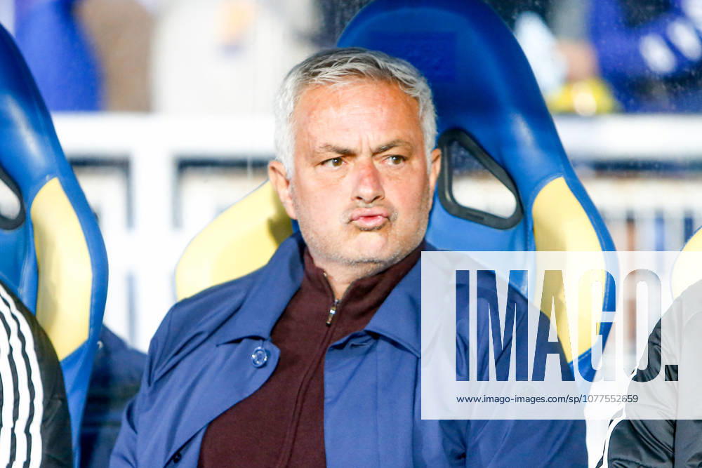 GD Estoril Praia v SL Benfica - Primeira Liga Jose Mourinho, head coach of SL Benfica, during the Primeira Liga match between GD Estoril Praia and SL Benfica at Estadio Antonio Coimbra da Mota in Estoril, Portugal, on May 16, 2026. lisbon Portugal