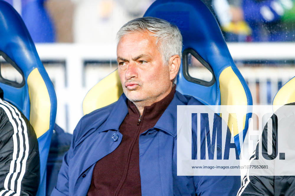 GD Estoril Praia v SL Benfica - Primeira Liga Jose Mourinho, head coach of SL Benfica, during the Primeira Liga match between GD Estoril Praia and SL Benfica at Estadio Antonio Coimbra da Mota in Estoril, Portugal, on May 16, 2026. lisbon Portugal