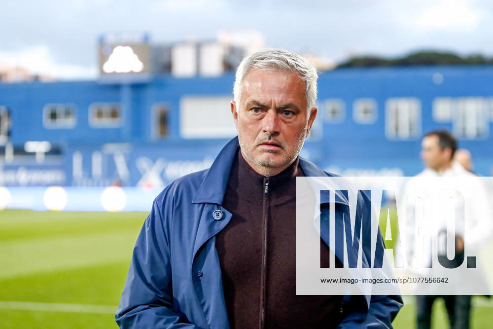 GD Estoril Praia v SL Benfica - Primeira Liga Jose Mourinho, head coach of SL Benfica, during the Primeira Liga match between GD Estoril Praia and SL Benfica at Estadio Antonio Coimbra da Mota in Estoril, Portugal, on May 16, 2026. Lisbon Estoril Portugal