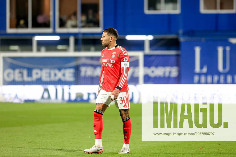 GD Estoril Praia v SL Benfica - Primeira Liga Nicolas Otamendi of SL Benfica looks on during the Primeira Liga match between GD Estoril Praia and SL Benfica at Estadio Antonio Coimbra da Mota in Estoril, Portugal, on May 16, 2026. Lisbon Estoril Portugal