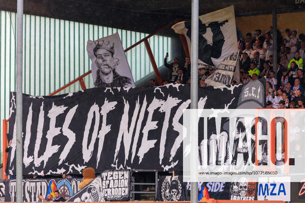 2026-05-17 FC Volendam v SC Telstar - Dutch Eredivisie VOLENDAM, NETHERLANDS - MAY 17: Telstar fans during the Dutch Eredivisie match between FC Volendam and SC Telstar at Kras Stadion on May 17, 2026 in Volendam, Netherlands. Volendam Kras Stadion Netherlands Content not available for redistribution in The Netherlands directly or indirectly through any third parties.