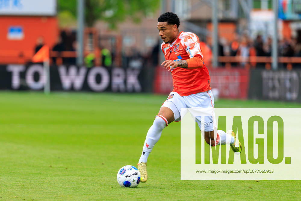 2026-05-17 FC Volendam v SC Telstar - Dutch Eredivisie VOLENDAM, NETHERLANDS - MAY 17: Benjamin Pauwels of FC Volendam during the Dutch Eredivisie match between FC Volendam and SC Telstar at Kras Stadion on May 17, 2026 in Volendam, Netherlands. Volendam Kras Stadion Netherlands Content not available for redistribution in The Netherlands directly or indirectly through any third parties.