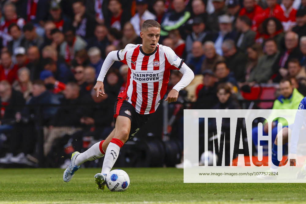 2026-05-17 PSV v FC Twente - Dutch Eredivisie EINDHOVEN, NETHERLANDS - MAY 17: Joey Veerman of PSV during the Dutch Eredivisie match between PSV and FC Twente at Philips Stadion on May 17, 2026 in Eindhoven, Netherlands. Eindhoven Philips Stadion Netherlands Content not available for redistribution in The Netherlands directly or indirectly through any third parties.
