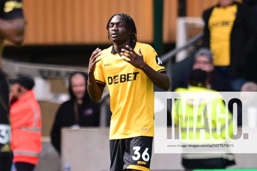 Wolverhampton Wanderers v Fulham, Premier League GOAL Wolverhampton Wanderers midfielder Mateus Mane (36) scores a goal and celebrates 1-0 during the Premier League match between Wolverhampton Wanderers and Fulham at Molineux, Wolverhampton, UK on 17 May 2026. Wolverhampton Molineux West Midlands UK Editorial use only DataCo restrictions apply See www.football-dataco.com ,
